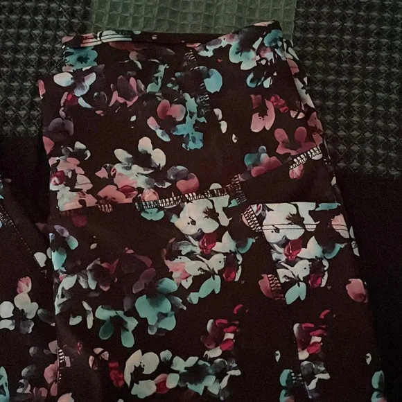 Avia Workout Leggings- Women’s M - Picture 2 of 3